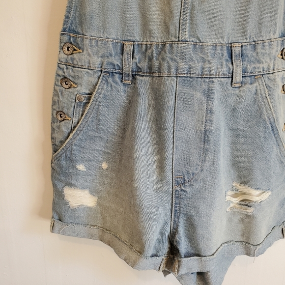 H&M Blue Distressed Relaxed Overall Shortalls sz 2 - Picture 3 of 6
